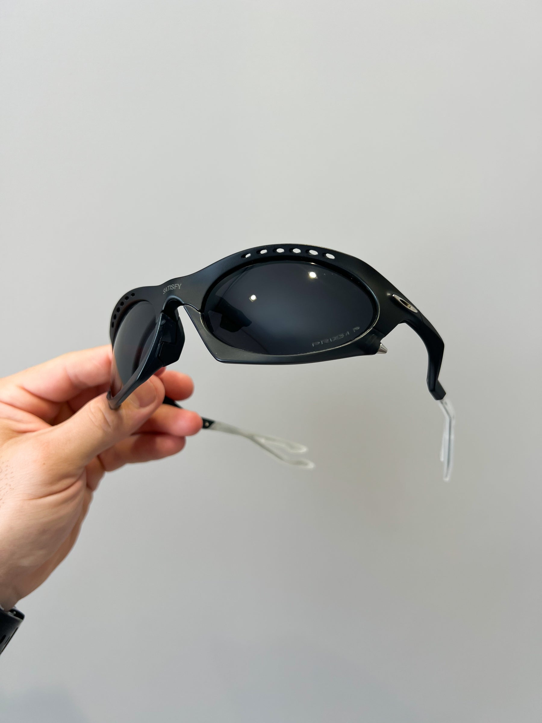 Satisfy x Oakley Óculos Plantaris Matte Black Prizm
