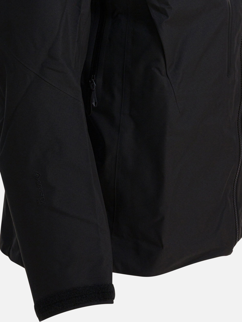 Jaqueta Arc'teryx "Alpha SV"