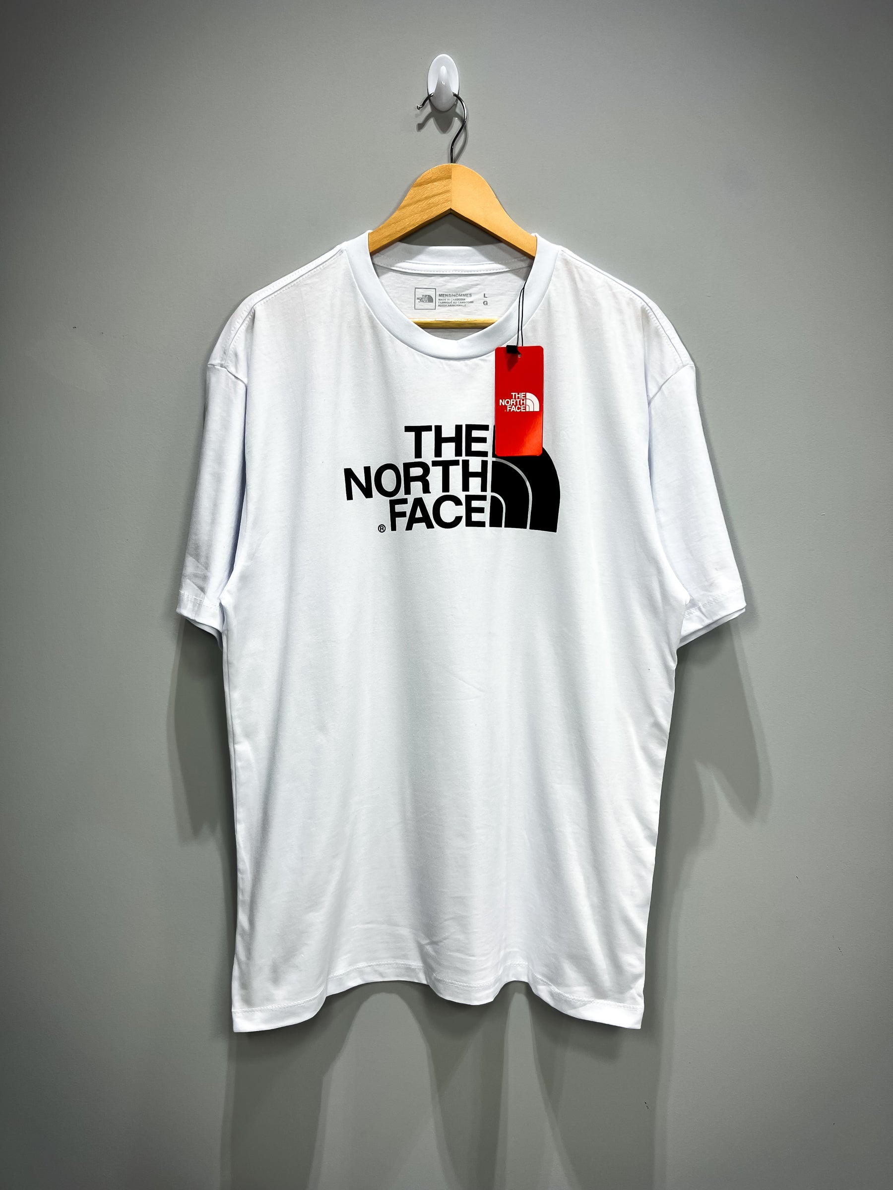 Camiseta The North Face - “Foundation Graphic Tee”