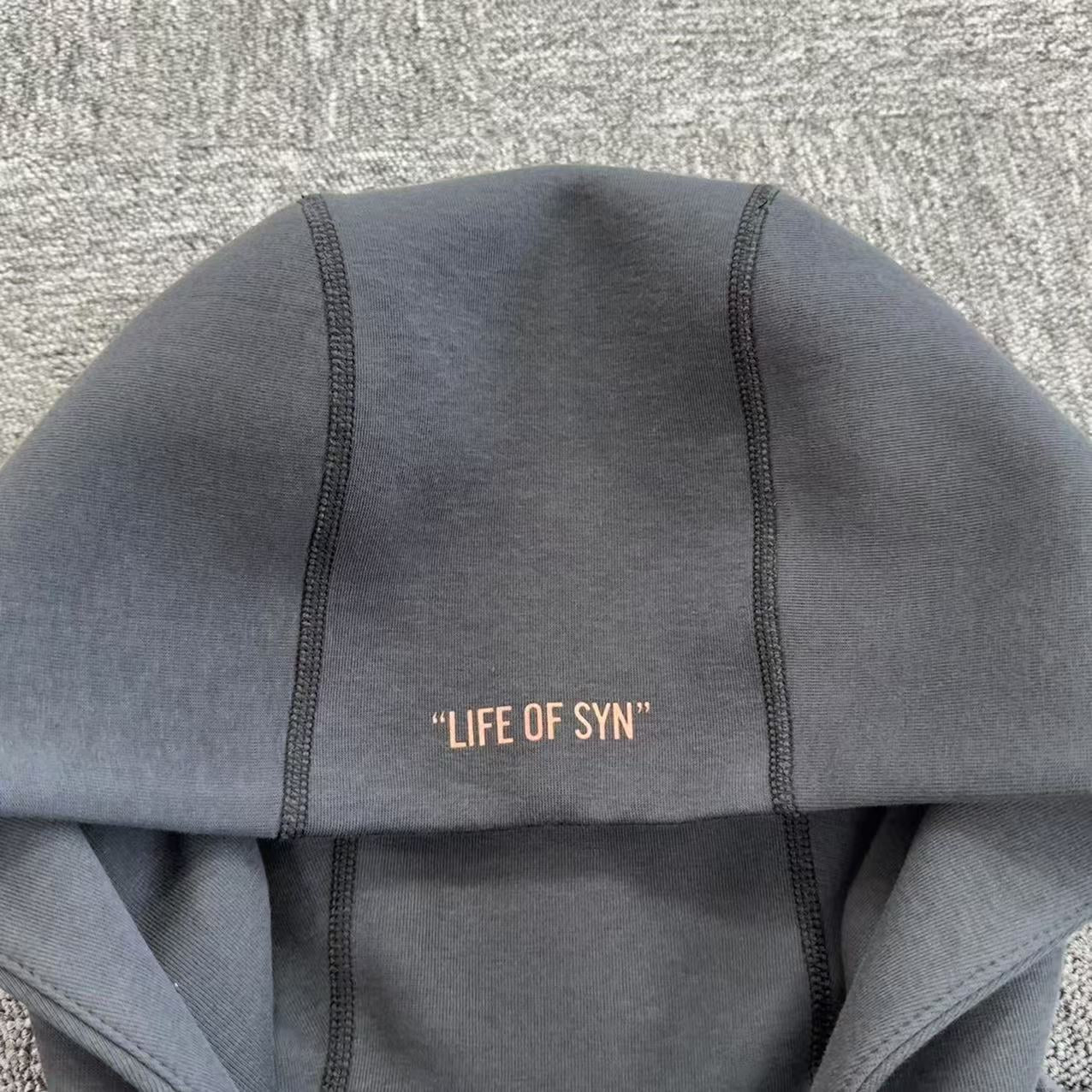 NIKE X CENTRAL CEE X SYNA WORLD - JAQUETA SPORTSWEAR TECH FLEECE "PRETO/BRONZE"