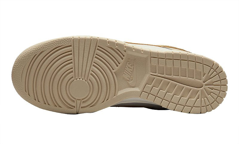 Nike Dunk Low "Metallic Gold"