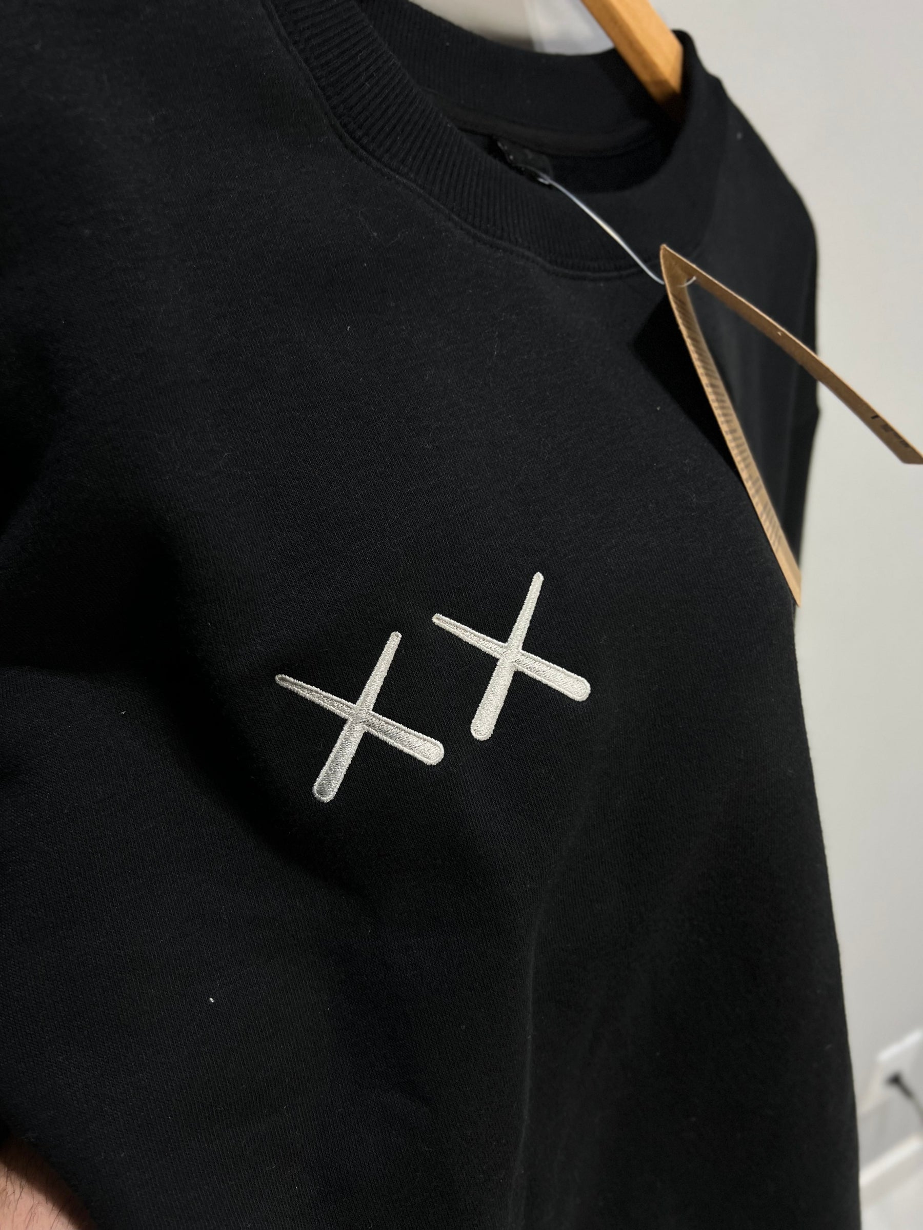 Moletom The North Face x Kaws - Preto