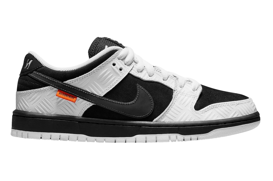 TIGHTBOOTH x Nike SB Dunk Low