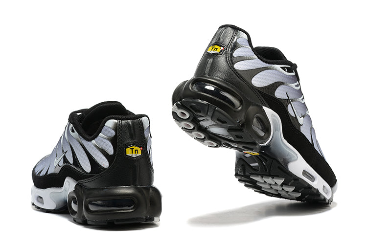Nike Air Max TN Plus “Black Metallic Silver”
