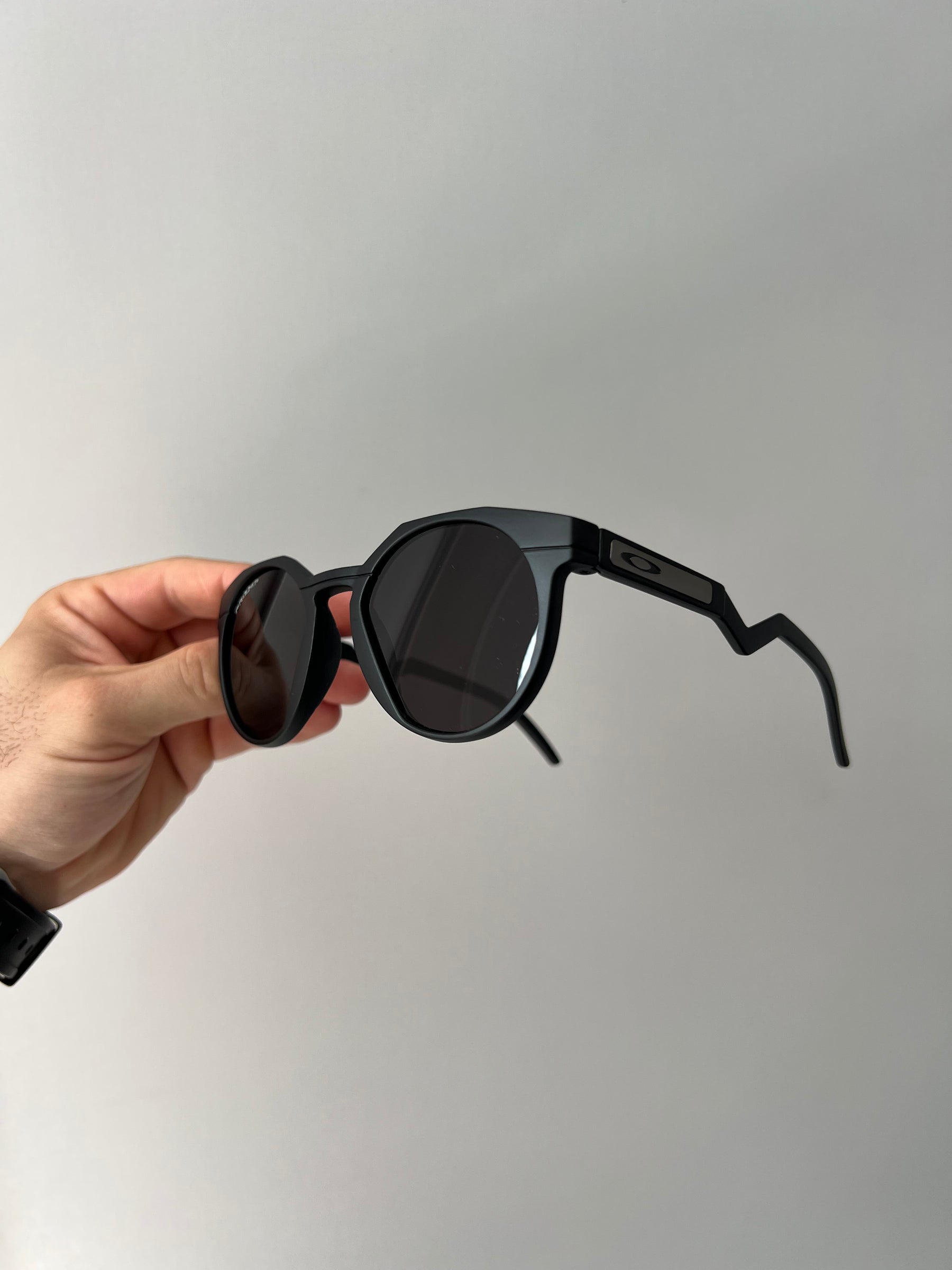 Oakley HSTN Prizm™ Grey Matte Black