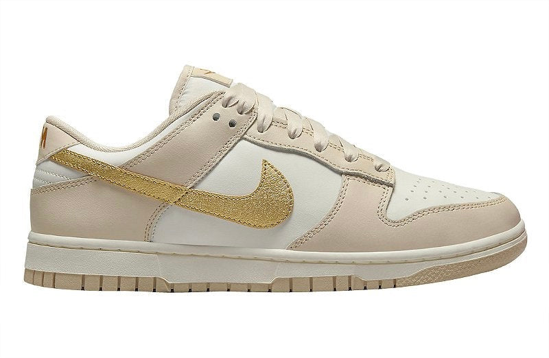 Nike Dunk Low "Metallic Gold"