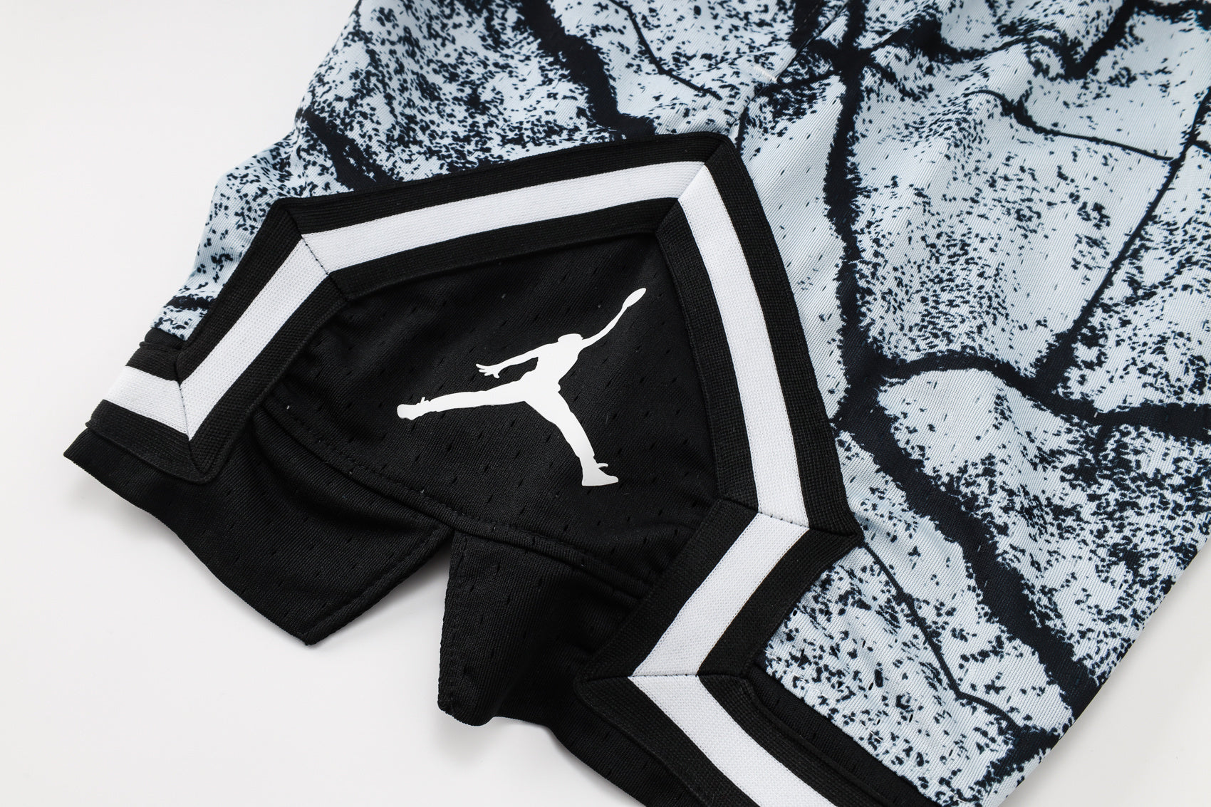 Short Jordan Diamond