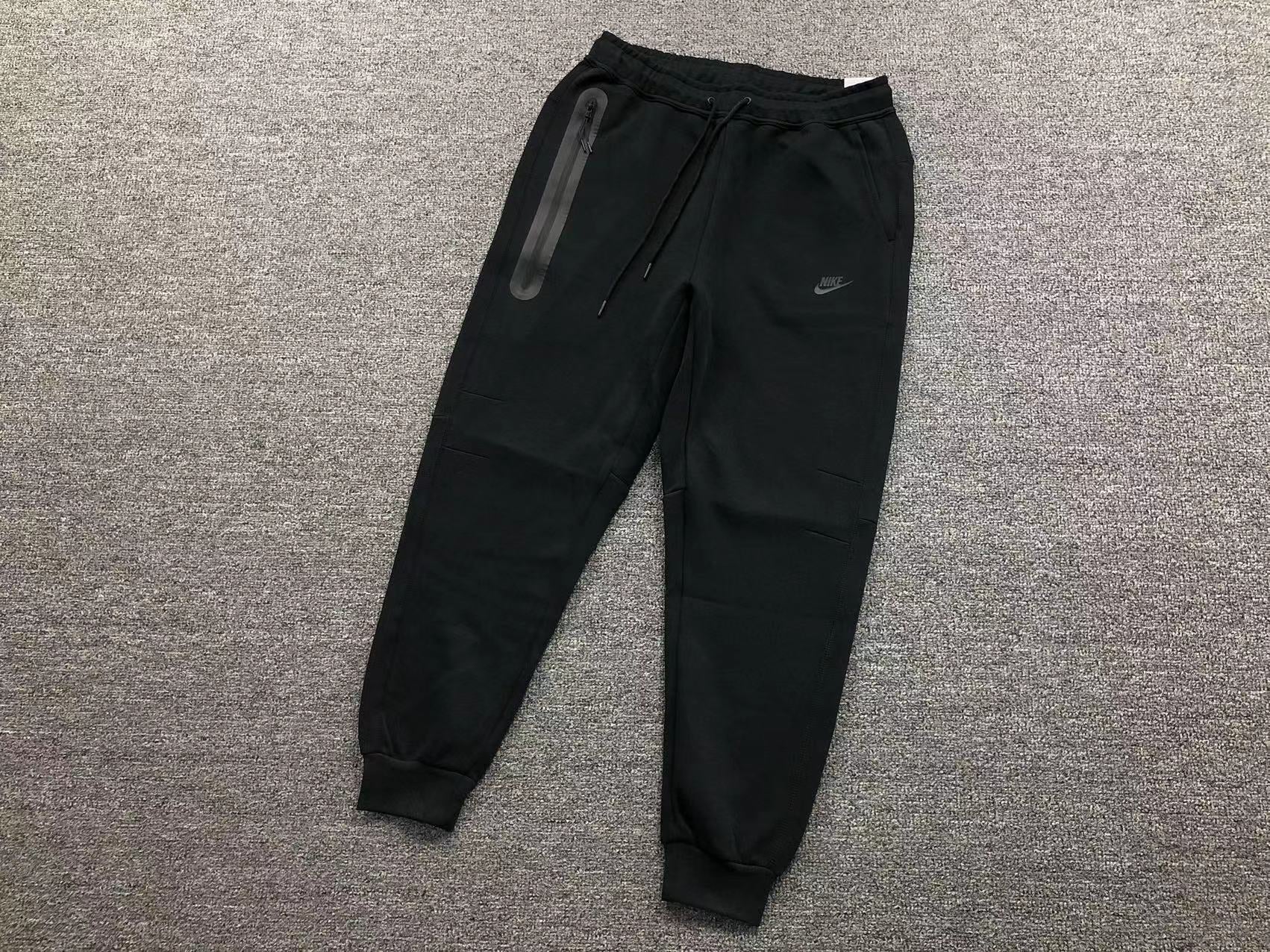 Agasalho Nike Tech Fleece Windrunner Black