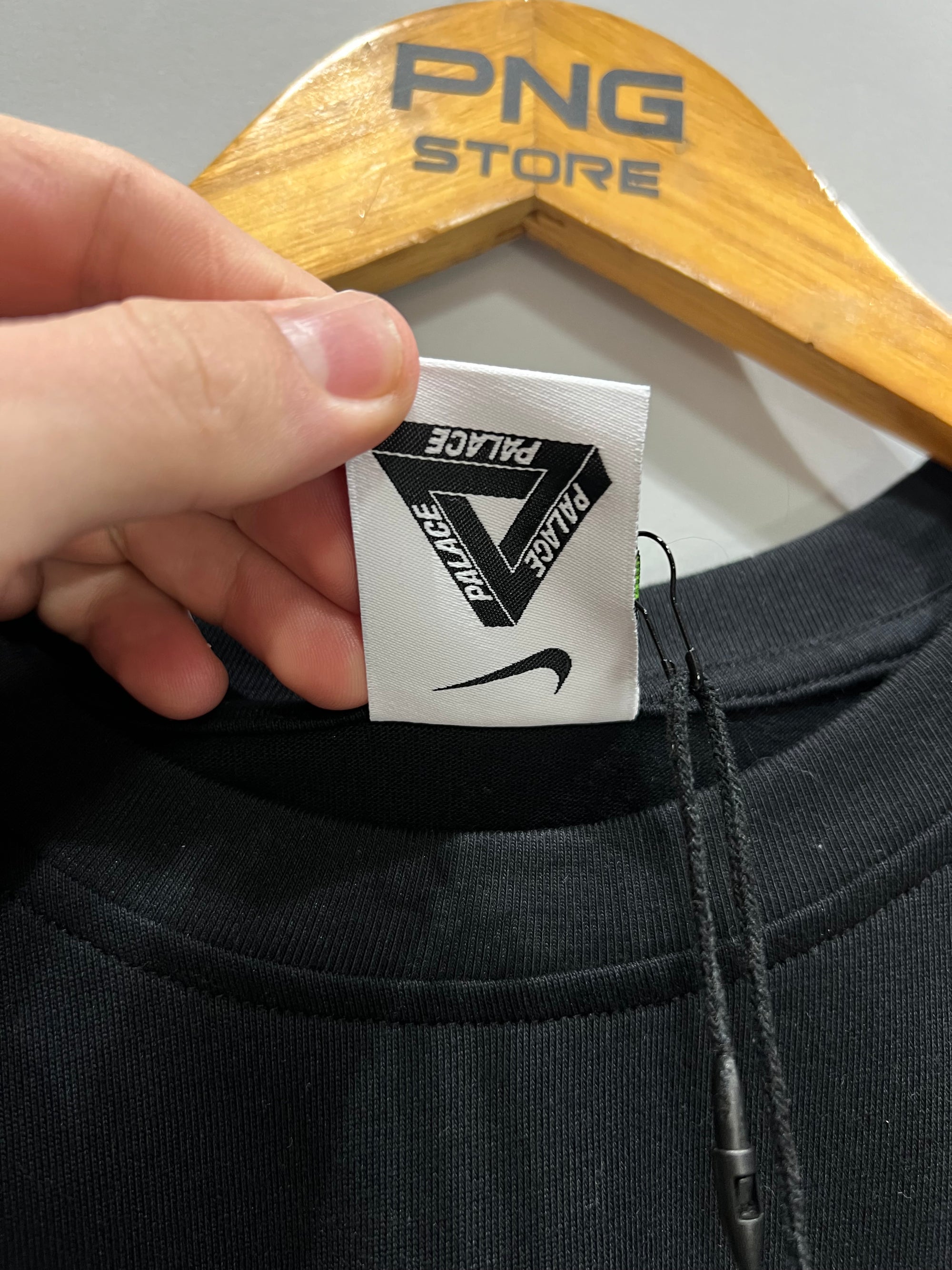 Palace x Nike Camiseta Tri Swoosh Black