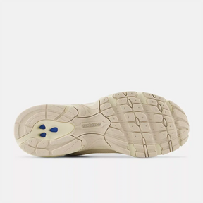 New Balance 530 Beige Angora