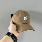 Boné Strapback New York - Yankees - Mini logo / Marrom