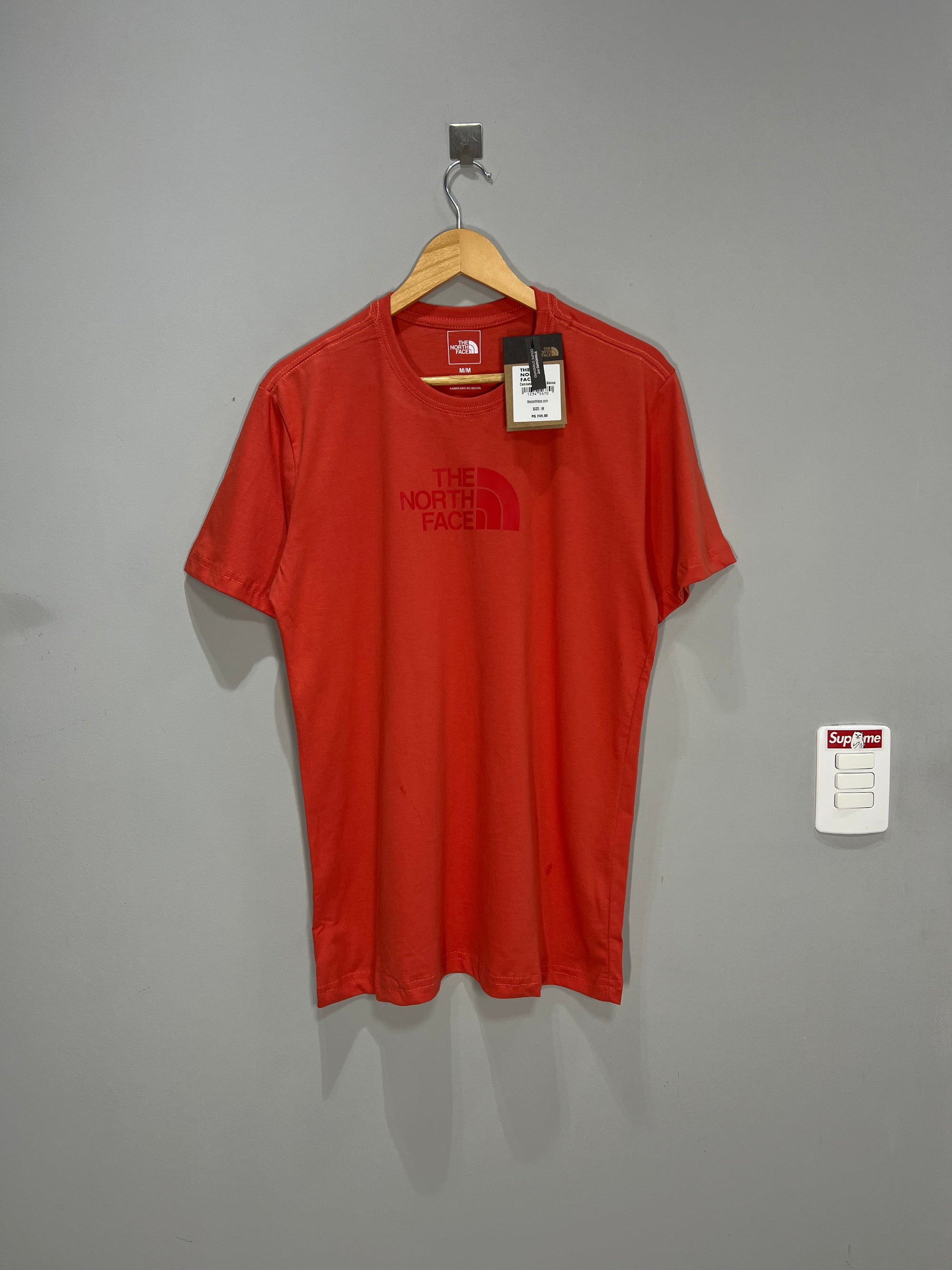 Camiseta The North Face  Logo NSE Tee - Laranja