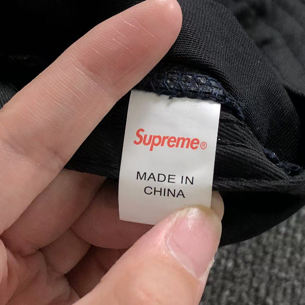Supreme x Nike Boné Running Black