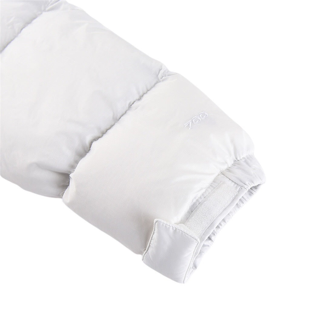 Jaqueta The North Face 1996 Retro Nuptse - Branca