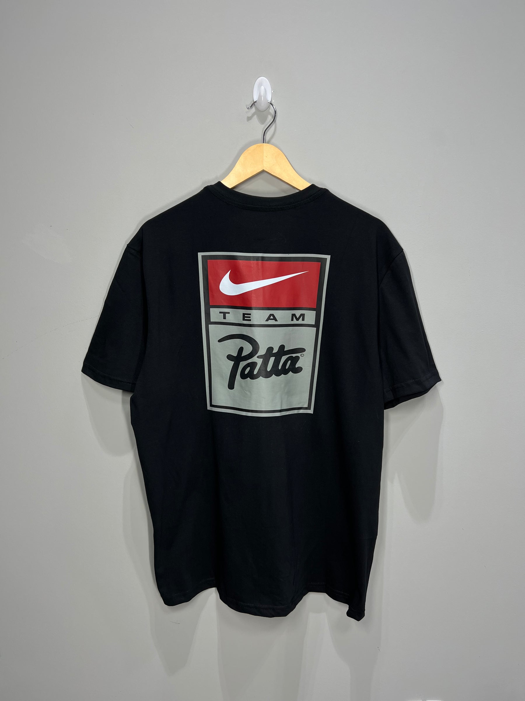 Camiseta Nike x Patta