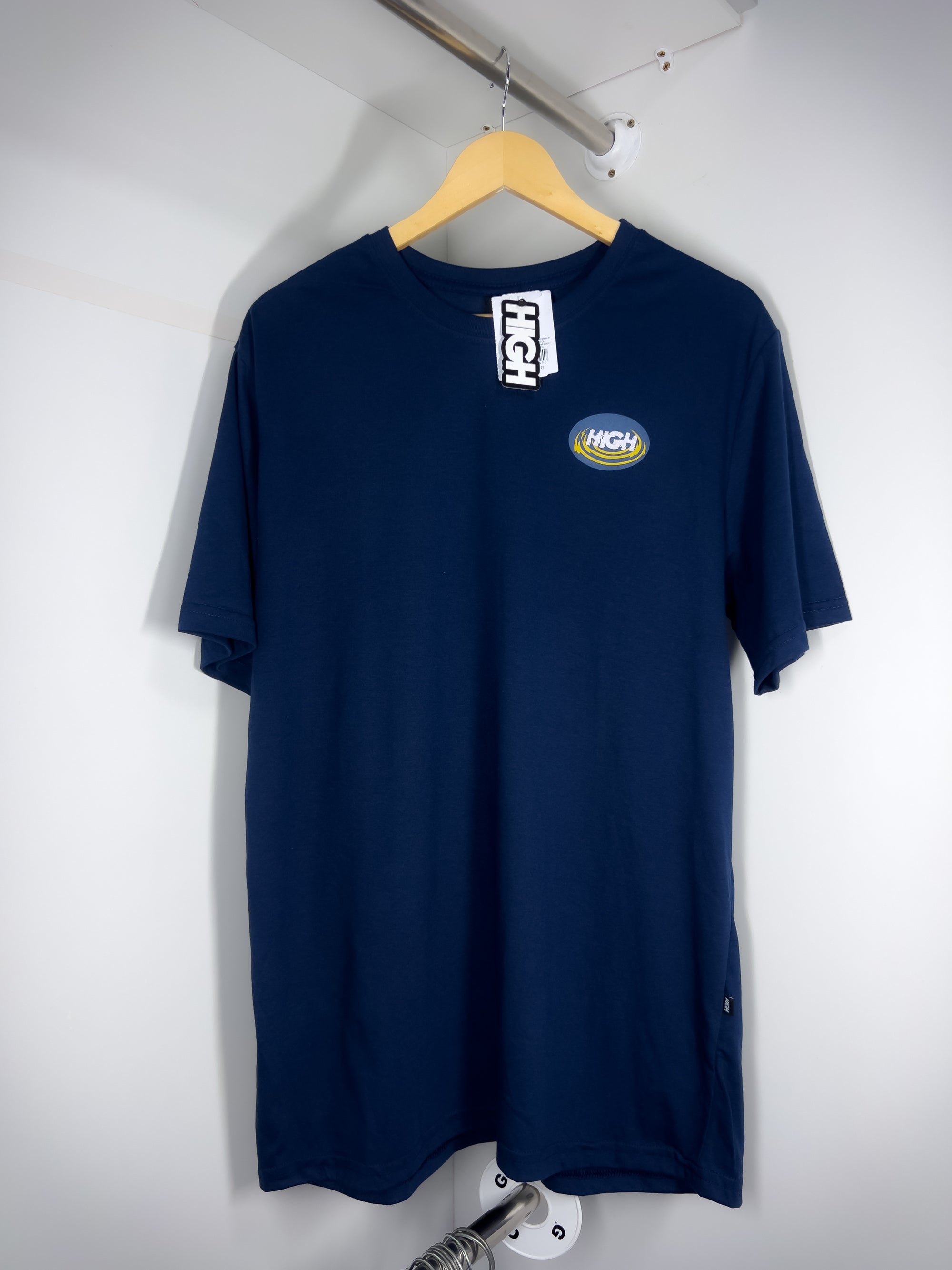 Camiseta High