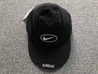 Supreme x Nike Boné Running Black