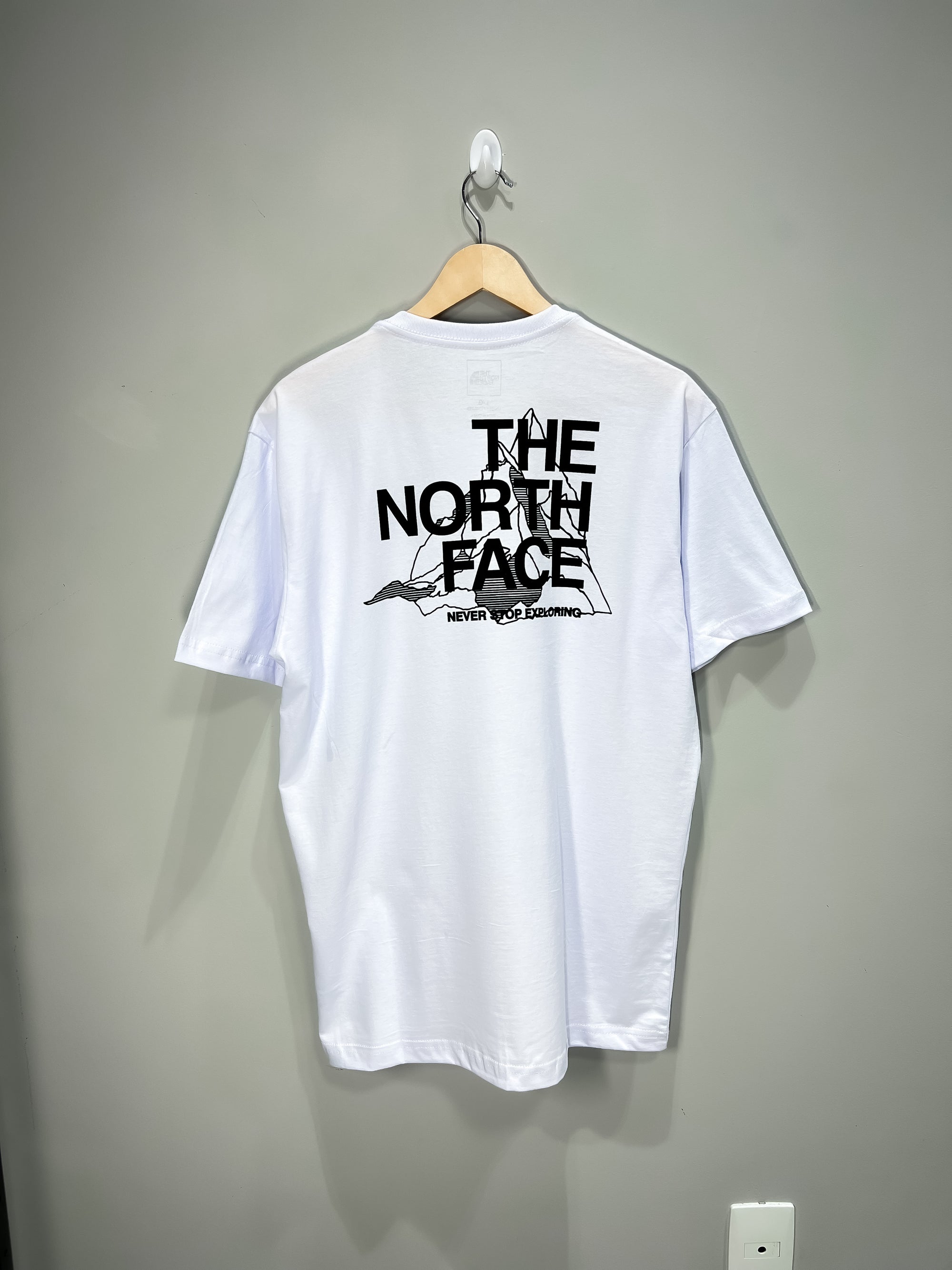 Camiseta The North Face  Mountain - Branca