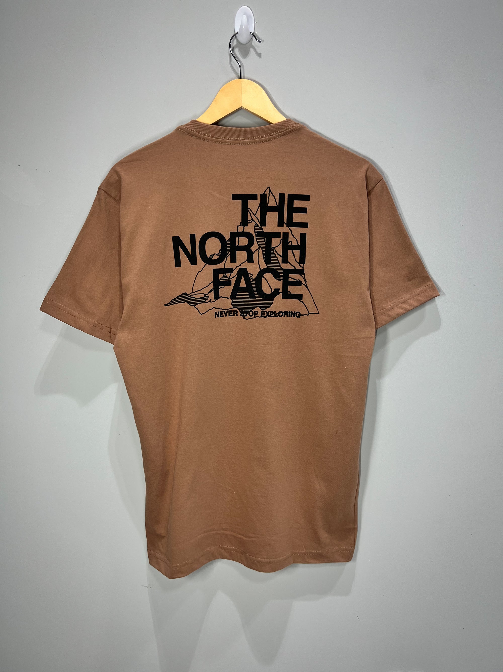 Camiseta The North Face  Mountain - Marrom