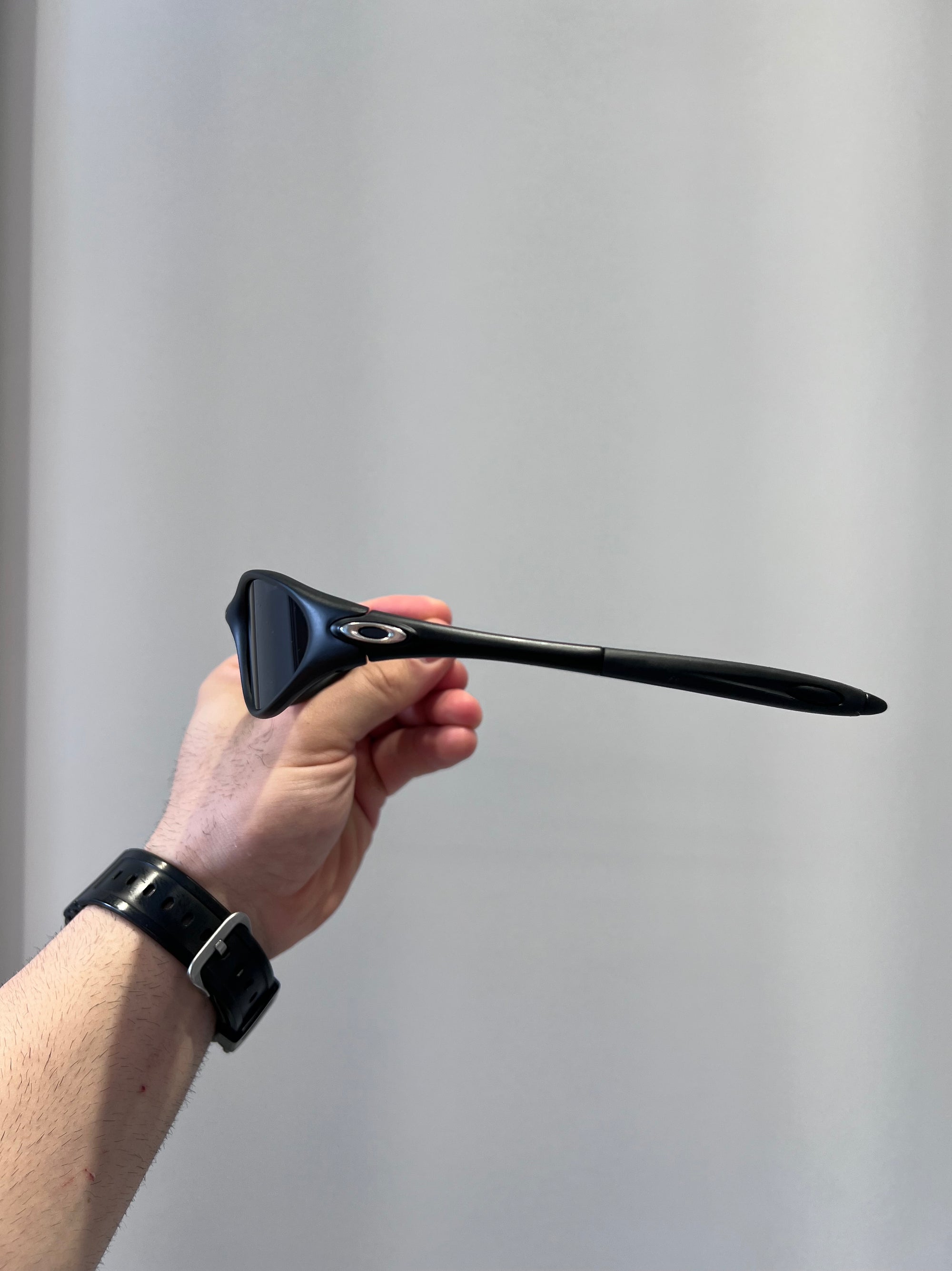 Oakley Minute Matte Black