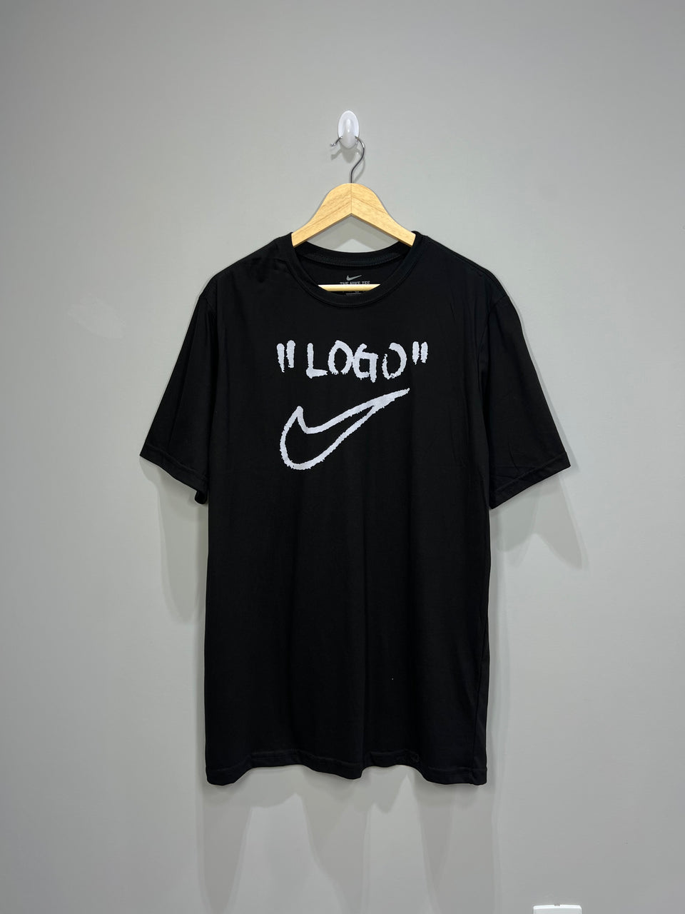 Camiseta Nike Sportswear - Logo