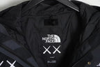 Jaqueta KAWS x The North Face - Preta