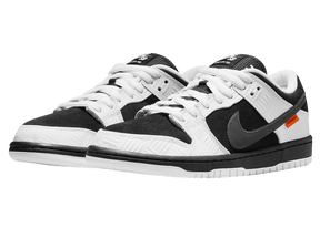 TIGHTBOOTH x Nike SB Dunk Low