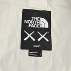 Jaqueta KAWS x The North Face - Off-white