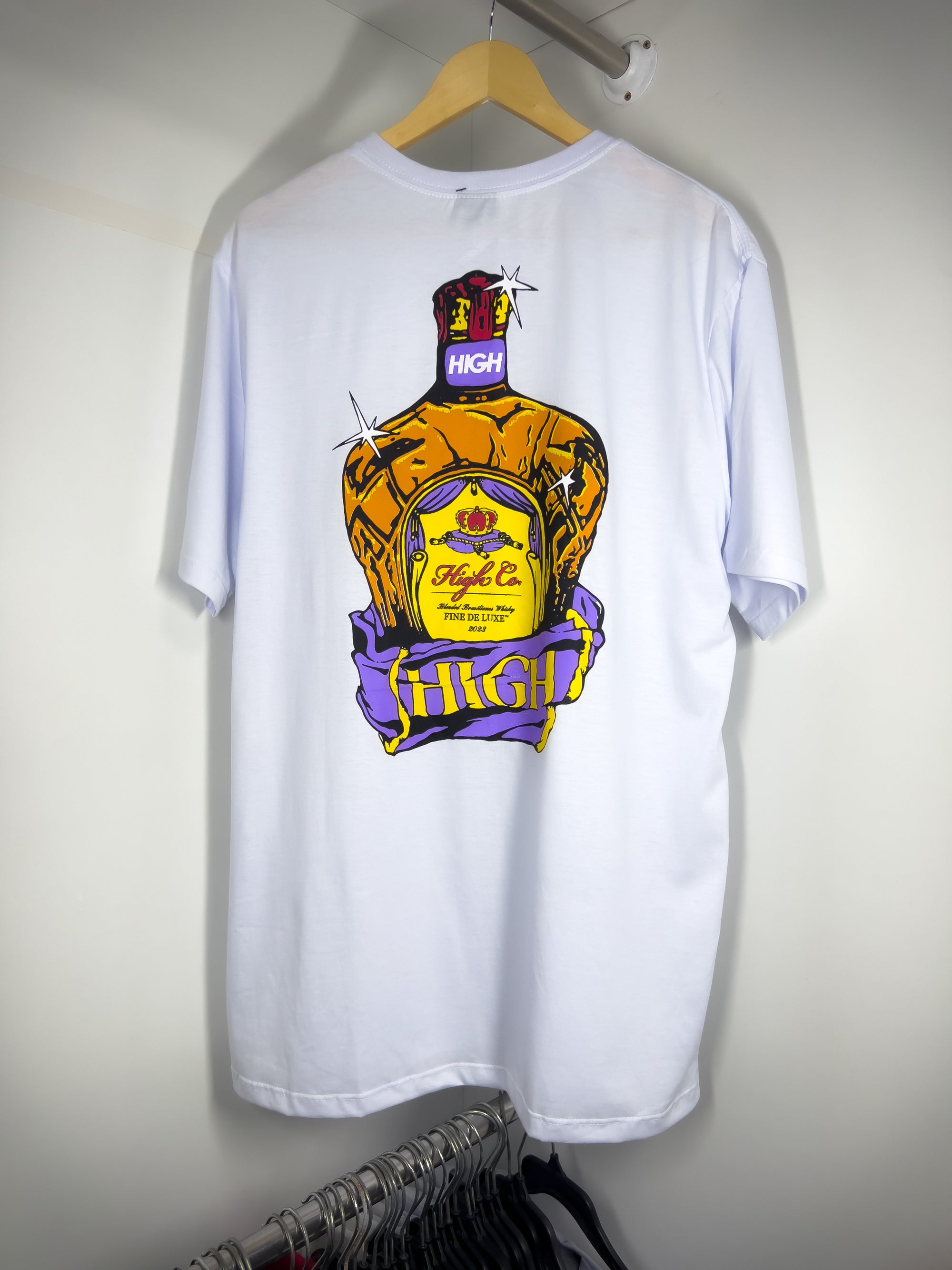 Camiseta High