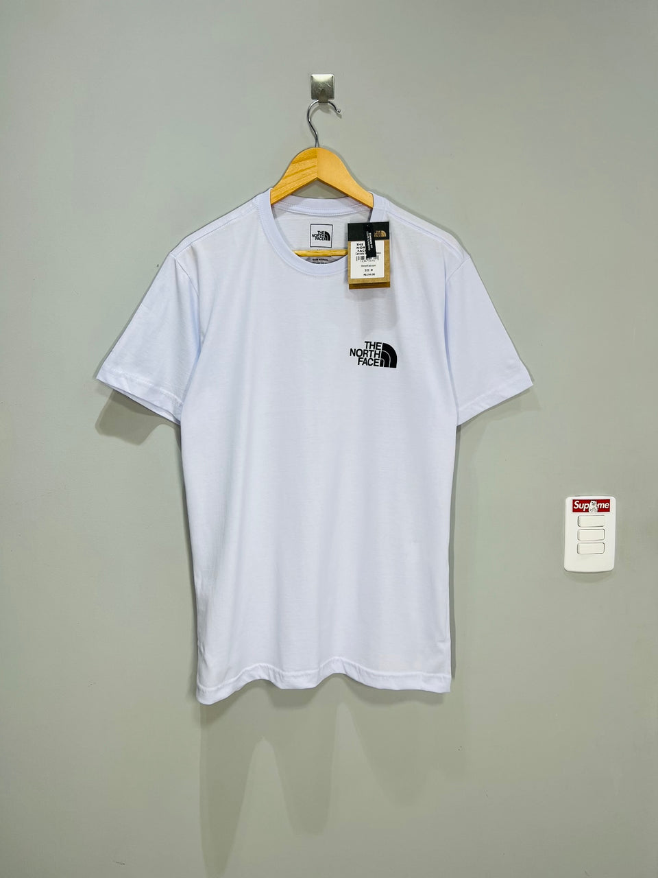 Camiseta The North Face  Campfire - Branca
