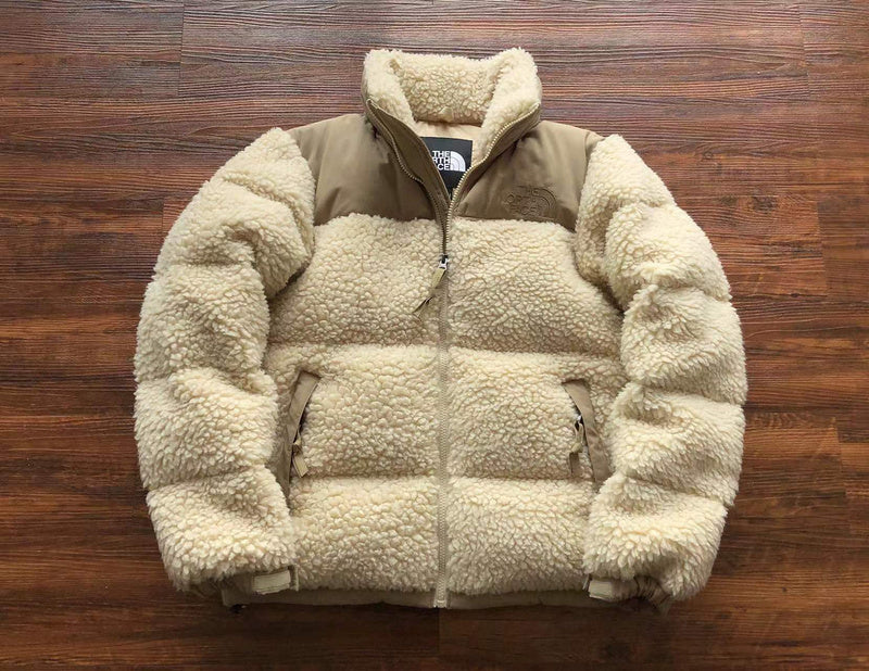 Jaqueta The North Face 1996 Retro Nuptse - Cream Sherpa
